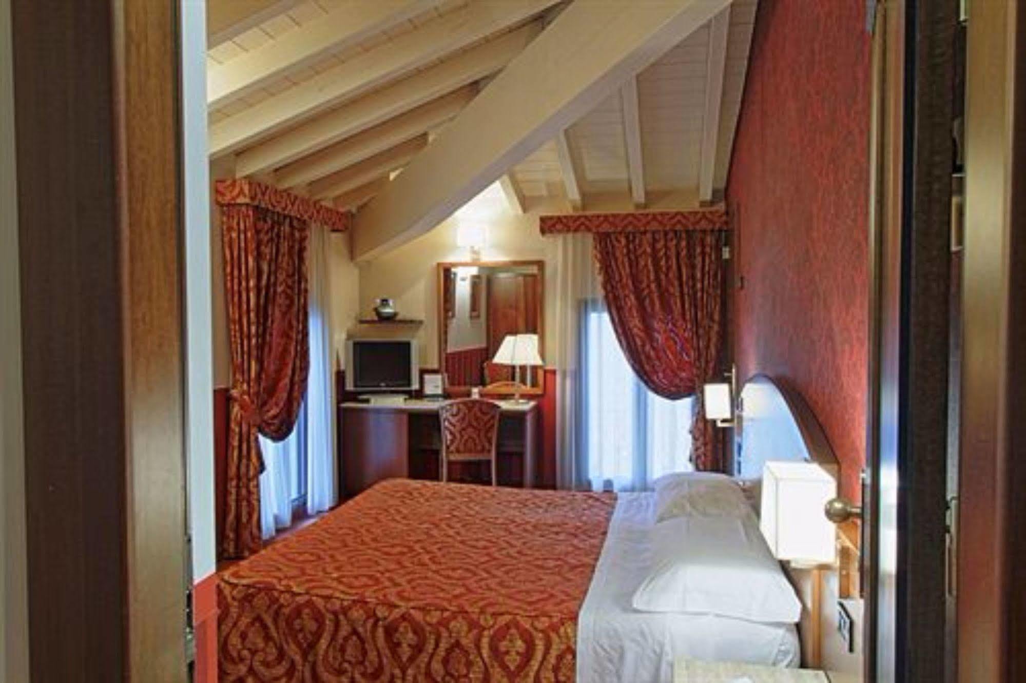 Savoia Hotel Country House Bologna Bolonha Exterior foto